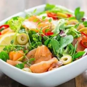 SALATA CU SOMON